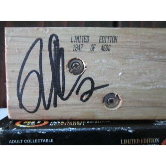 RUSTY WALLACE 1/64 Miller Light Autograph SIGNED RACING CHAMPIONS Premier Gold - Picture 4 of 5